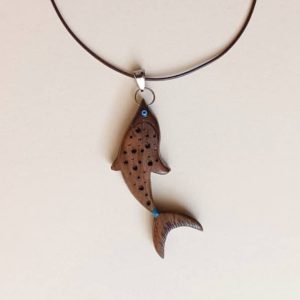 گردنبند چوبی دست ساز طرح ماهی