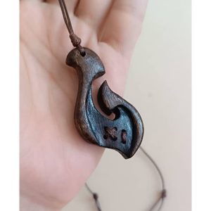 گردنبند قلاب ماهیگیری چوبی طرح ابوموسی