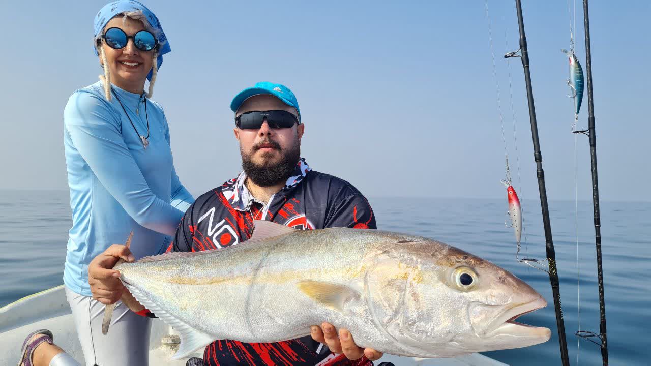 Persian Gulf fishing expedition with local boat and anglers